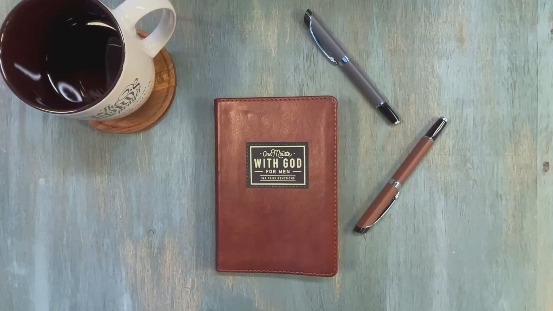 One Minute With God for Men: 365 Daily Devotions